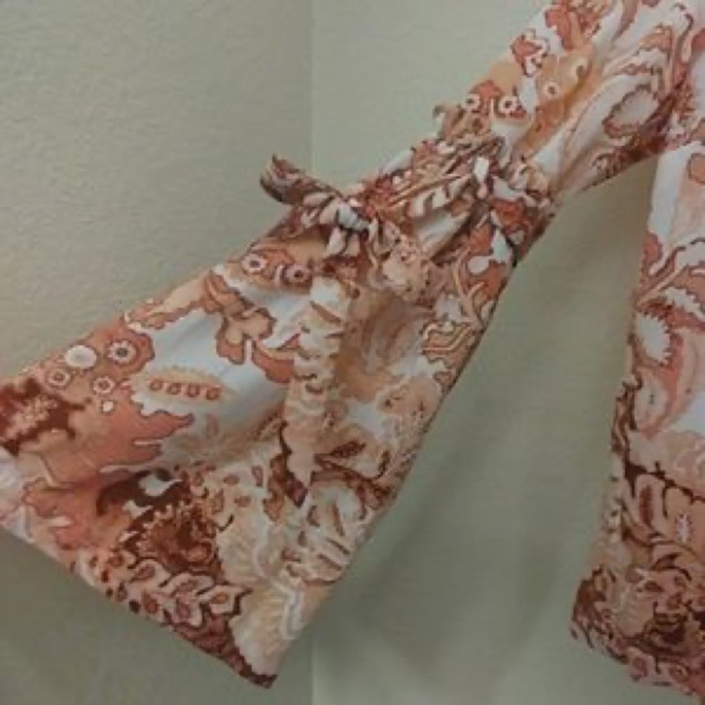 NWT Lauren Conrad stunning top!! - Picture 5 of 5